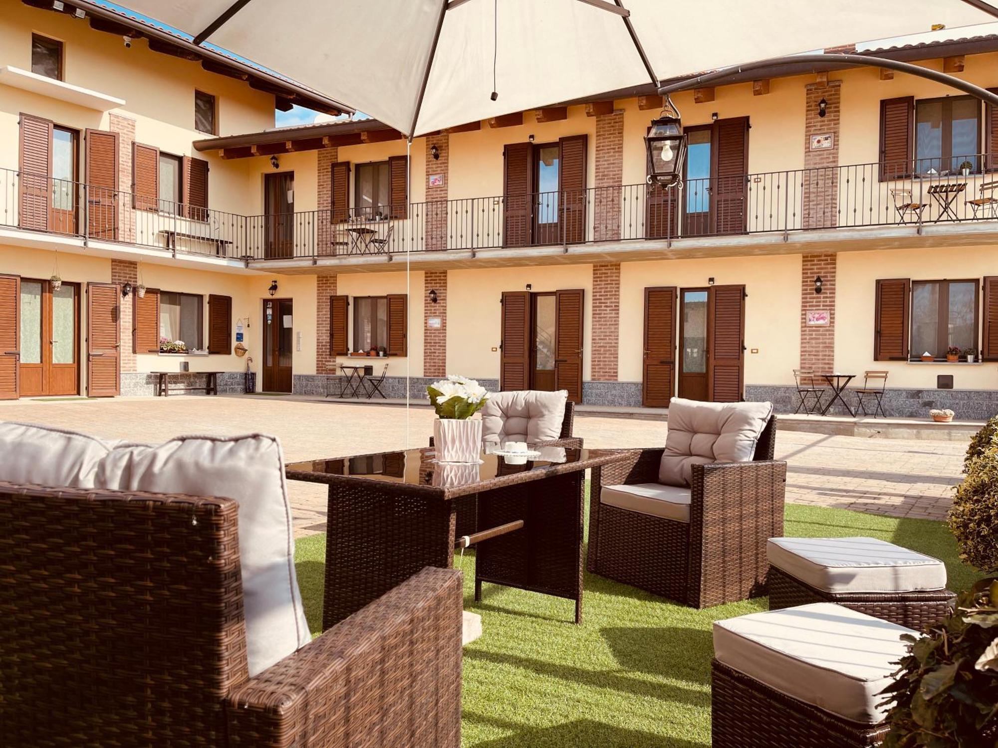 Agriturismo Cascina Mariale Albiano D'Ivrea ภายนอก รูปภาพ